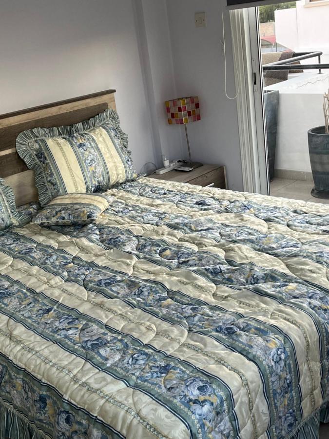 Cyprus-Grecian Sea Apartment ลาร์นาคา ภายนอก รูปภาพ