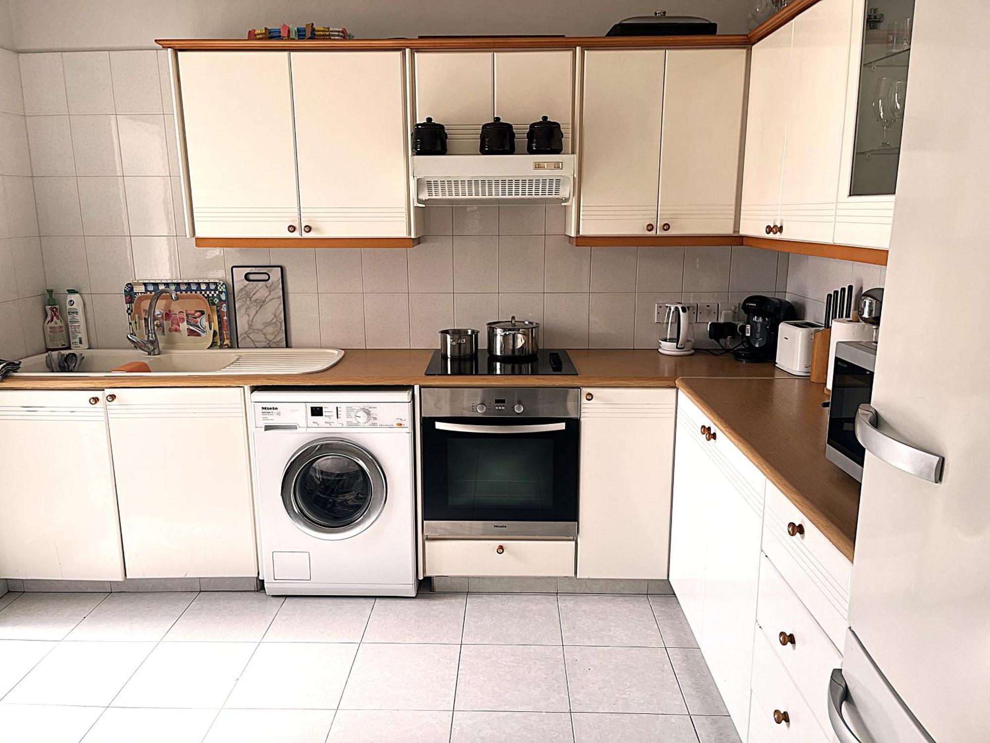 Cyprus-Grecian Sea Apartment ลาร์นาคา ภายนอก รูปภาพ